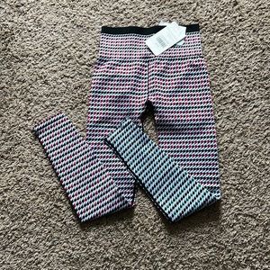 Black, red and green seamless check leggings fabletics. Size small